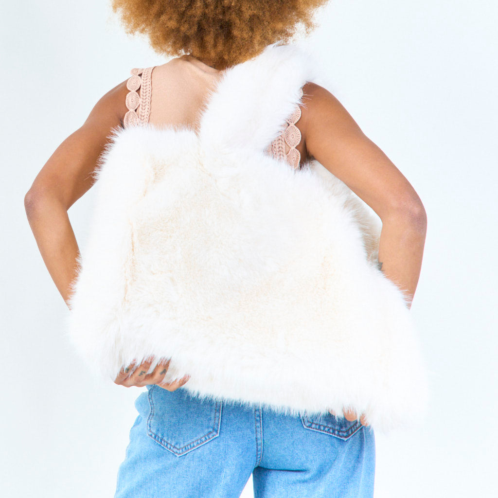 Annie | Faux Fur Cozy Shoulderbag