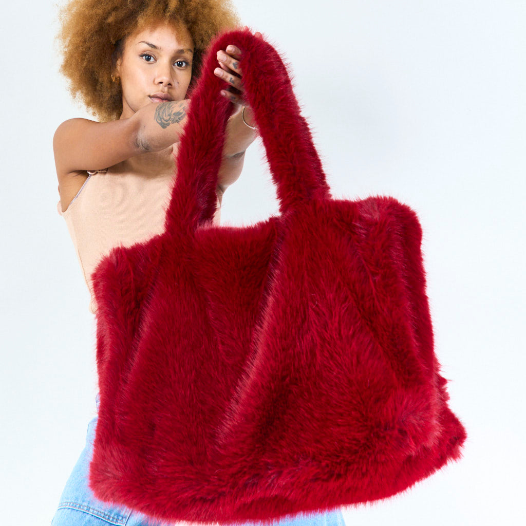 Annie | Faux Fur Cozy Shoulderbag