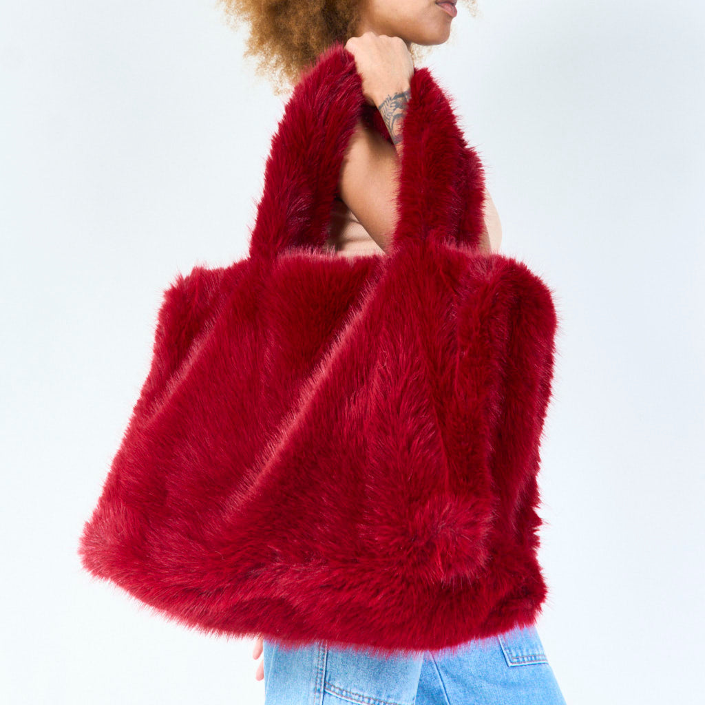 Annie | Faux Fur Cozy Shoulderbag