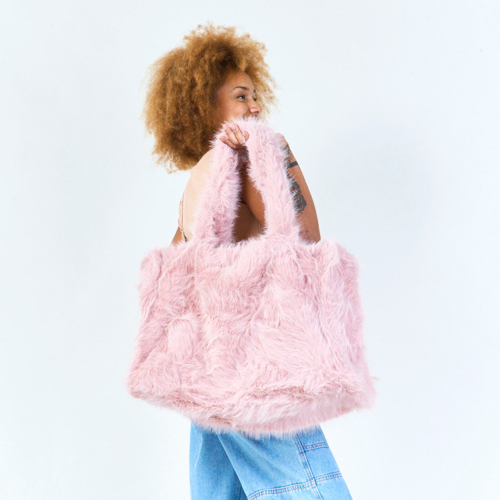 Annie | Faux Fur Cozy Shoulderbag