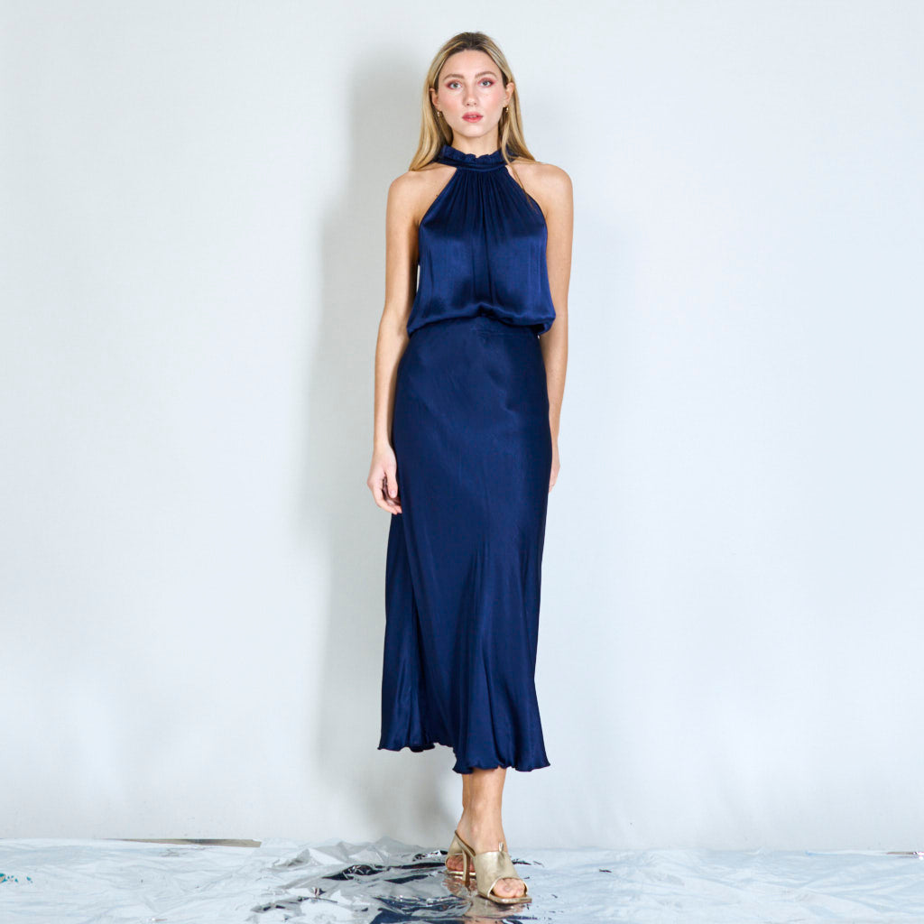 Ronda | Round neck with ruffles satin top