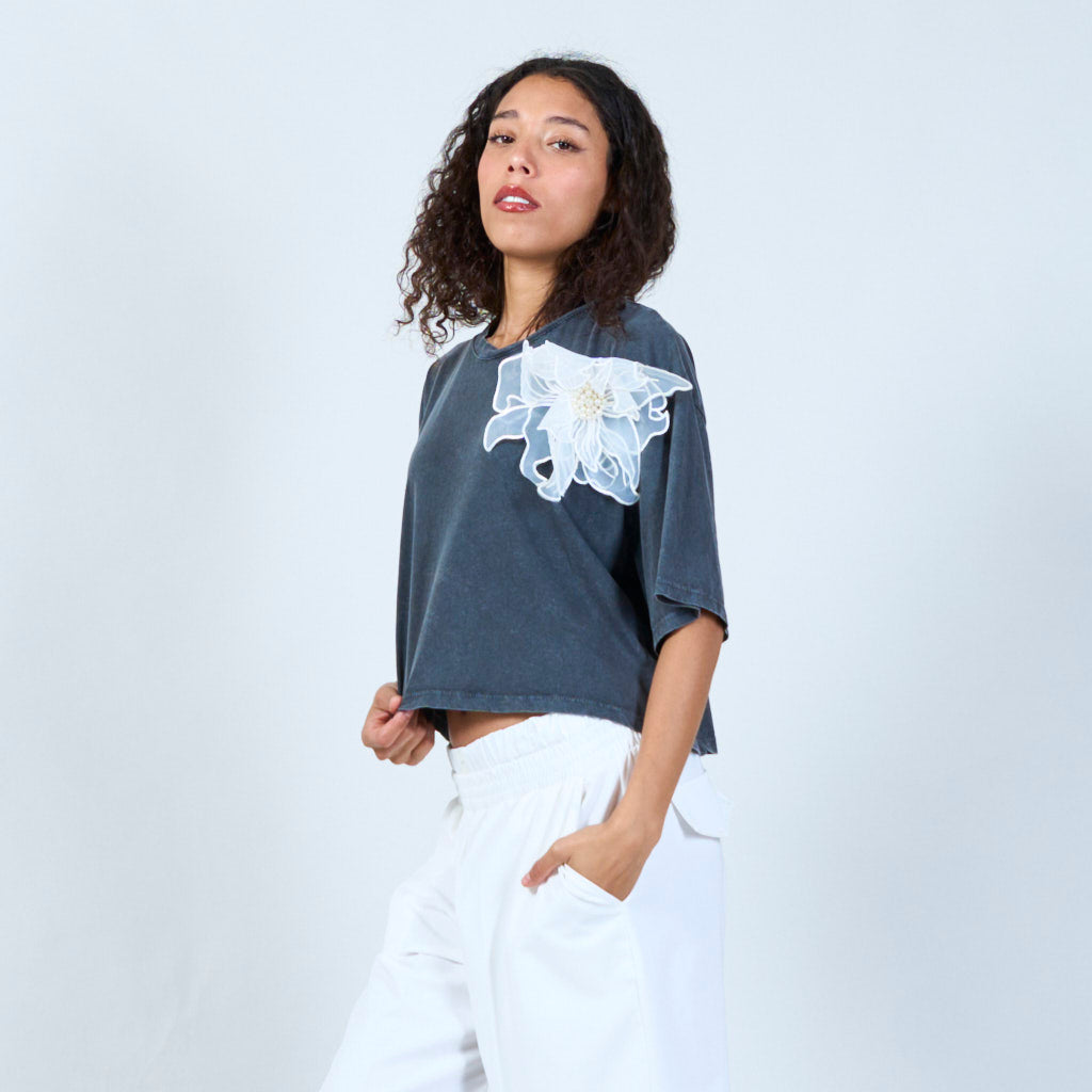 Hanny | Black Wash T-shirt Floral Overlay