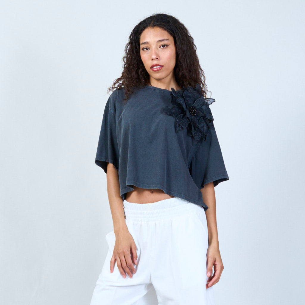Hanny | Black Wash T-shirt Floral Overlay