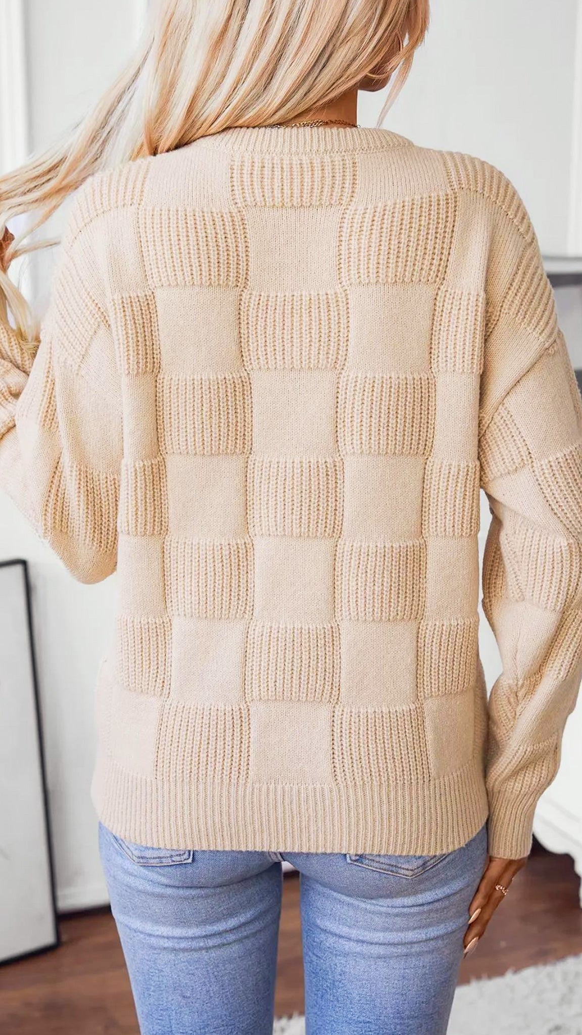Laura | Monochromatic Checkered Sweater