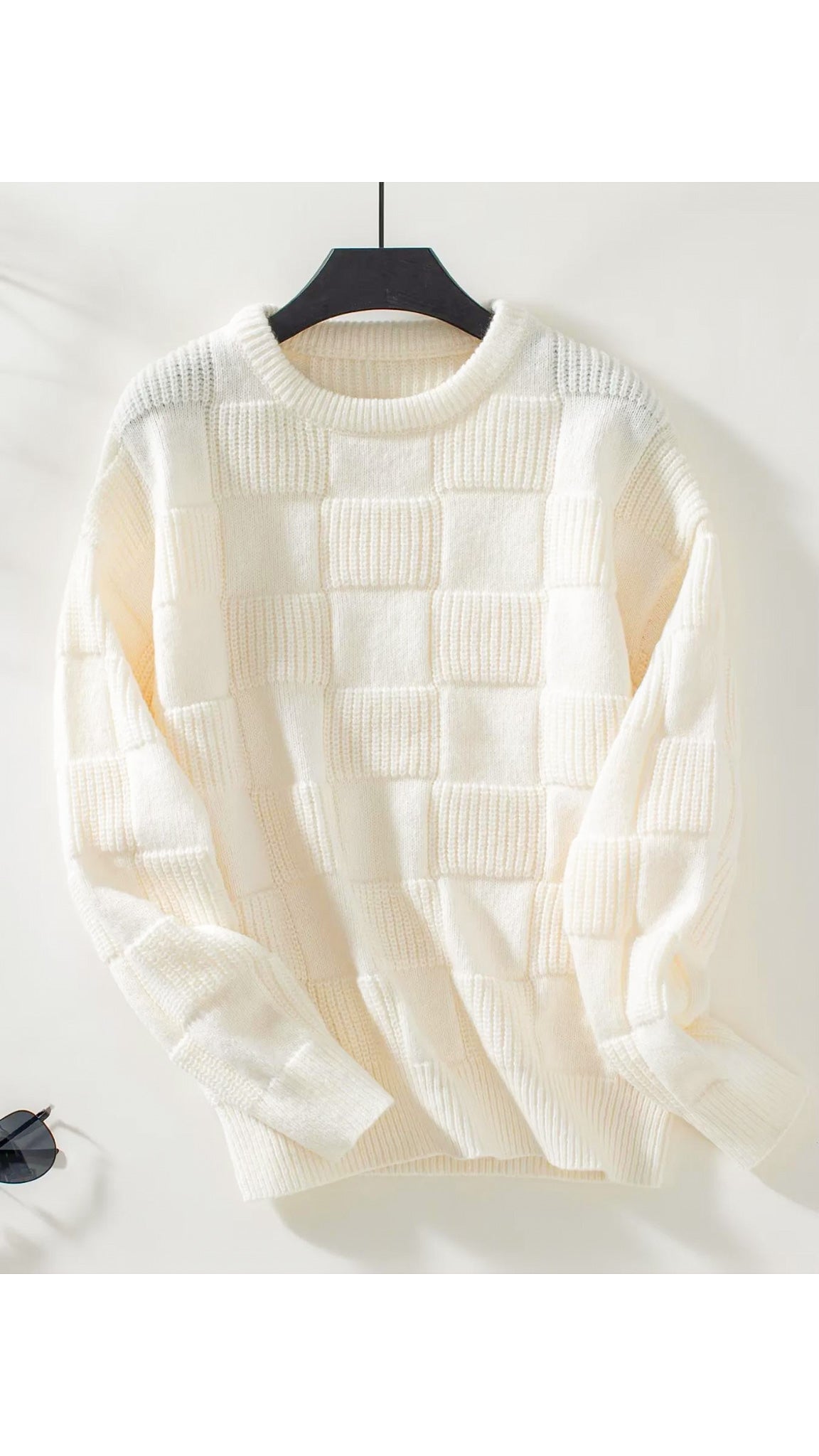 Laura | Monochromatic Checkered Sweater