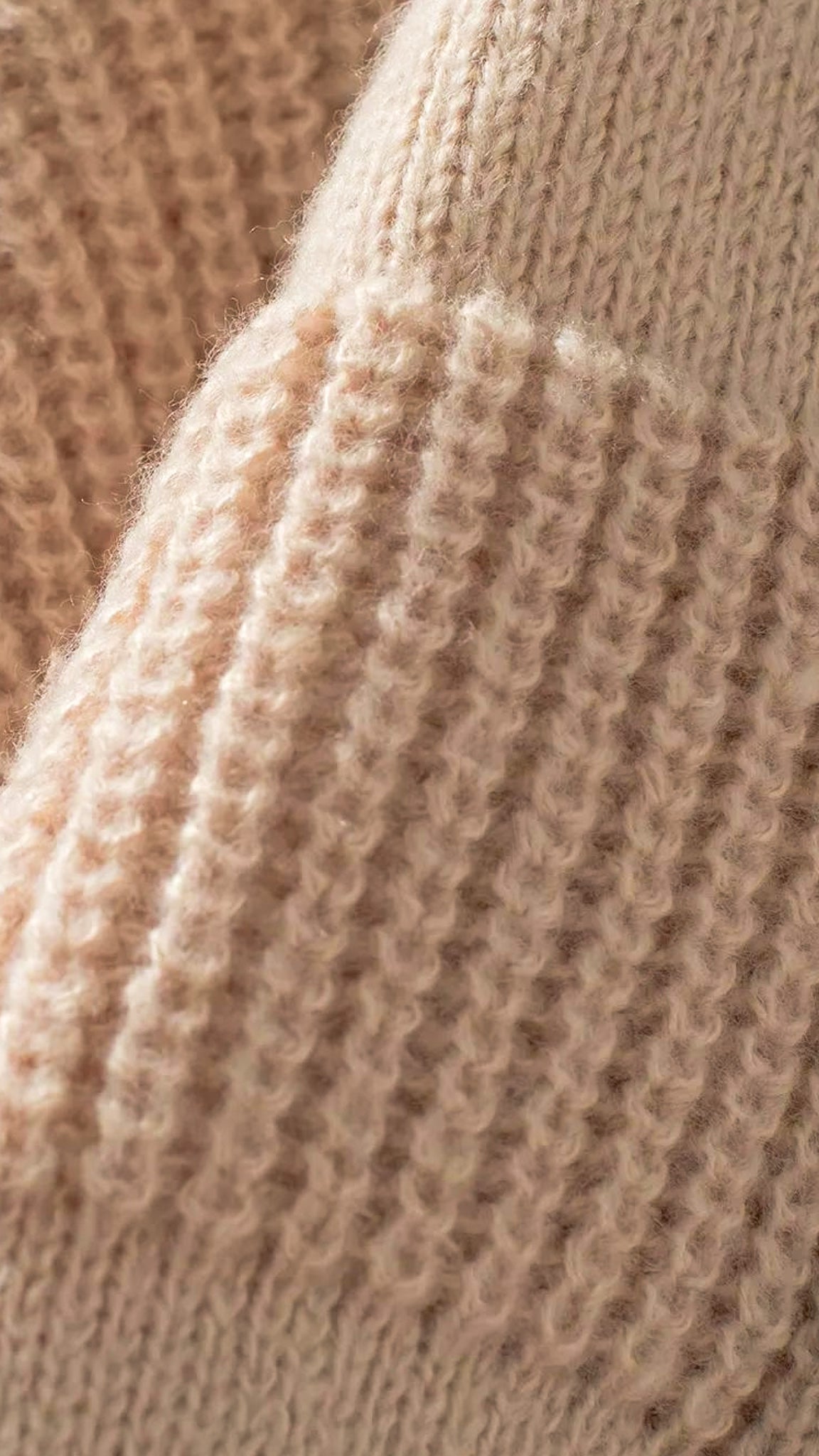 Laura | Monochromatic Checkered Sweater